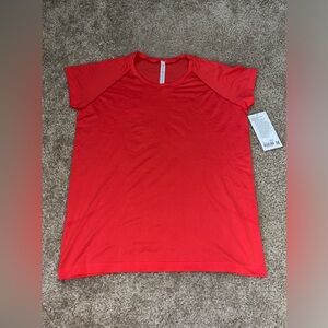 Lululemon Swiftly Tech short sleeve - carnation red size 16